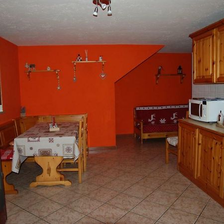 Casa Vacanza In Centro A Ла-Саль Екстер'єр фото