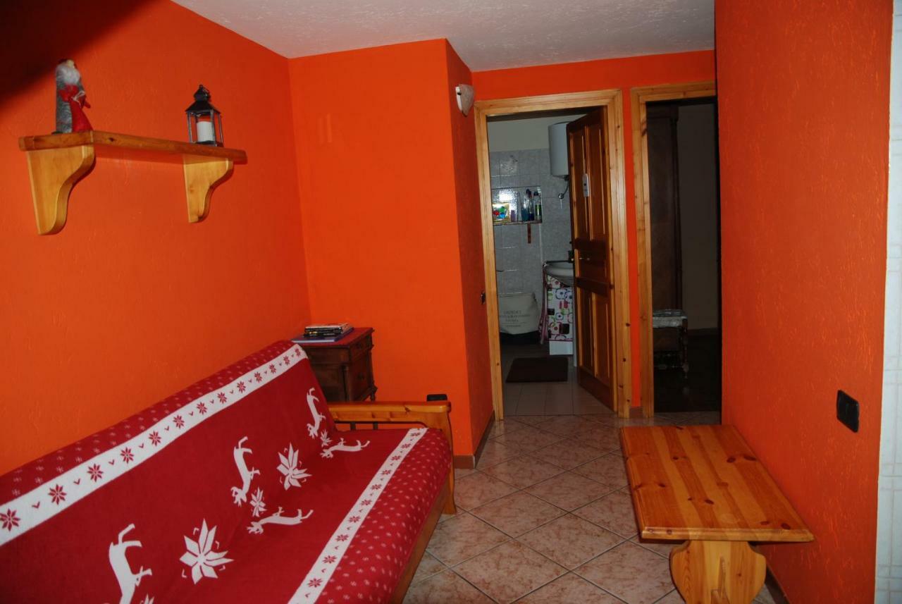 Casa Vacanza In Centro A Ла-Саль Екстер'єр фото